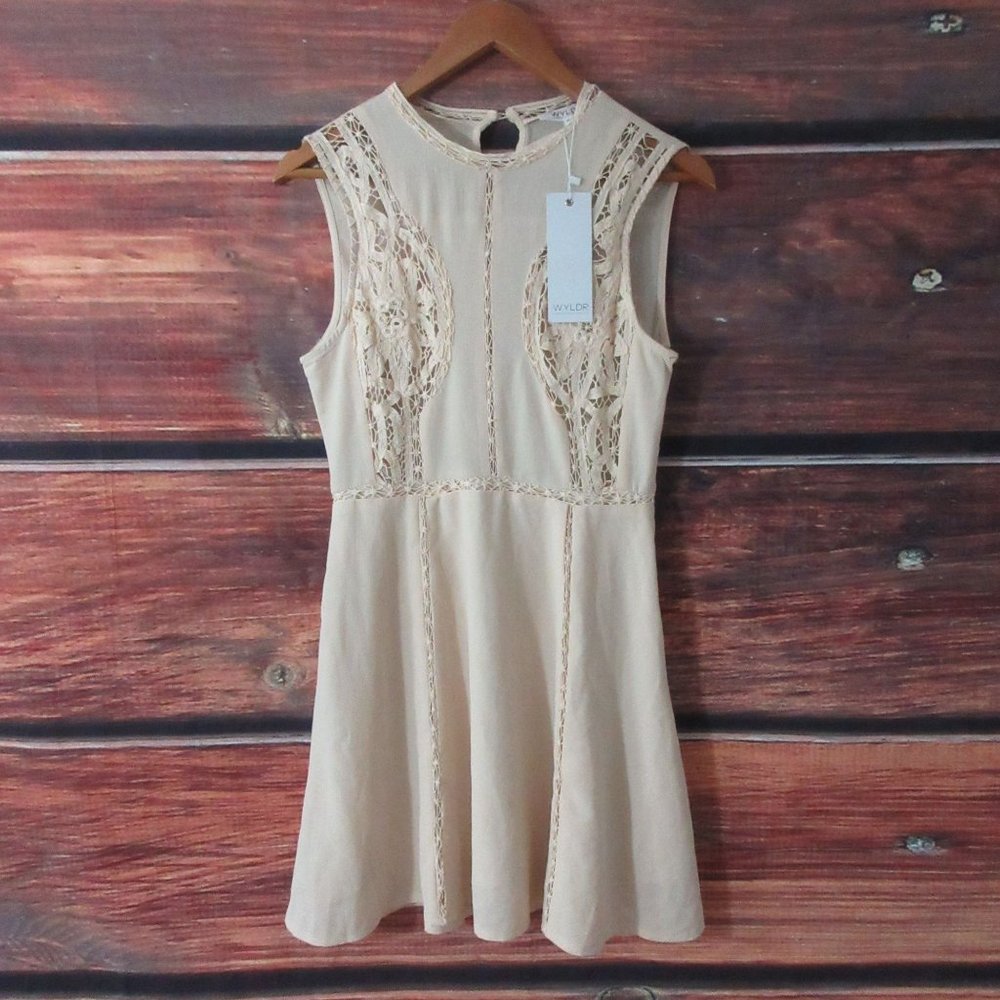 WYLDR women's M Dress Tan Nude Sleeveless Embroidered Fit & Flair MEDIUM